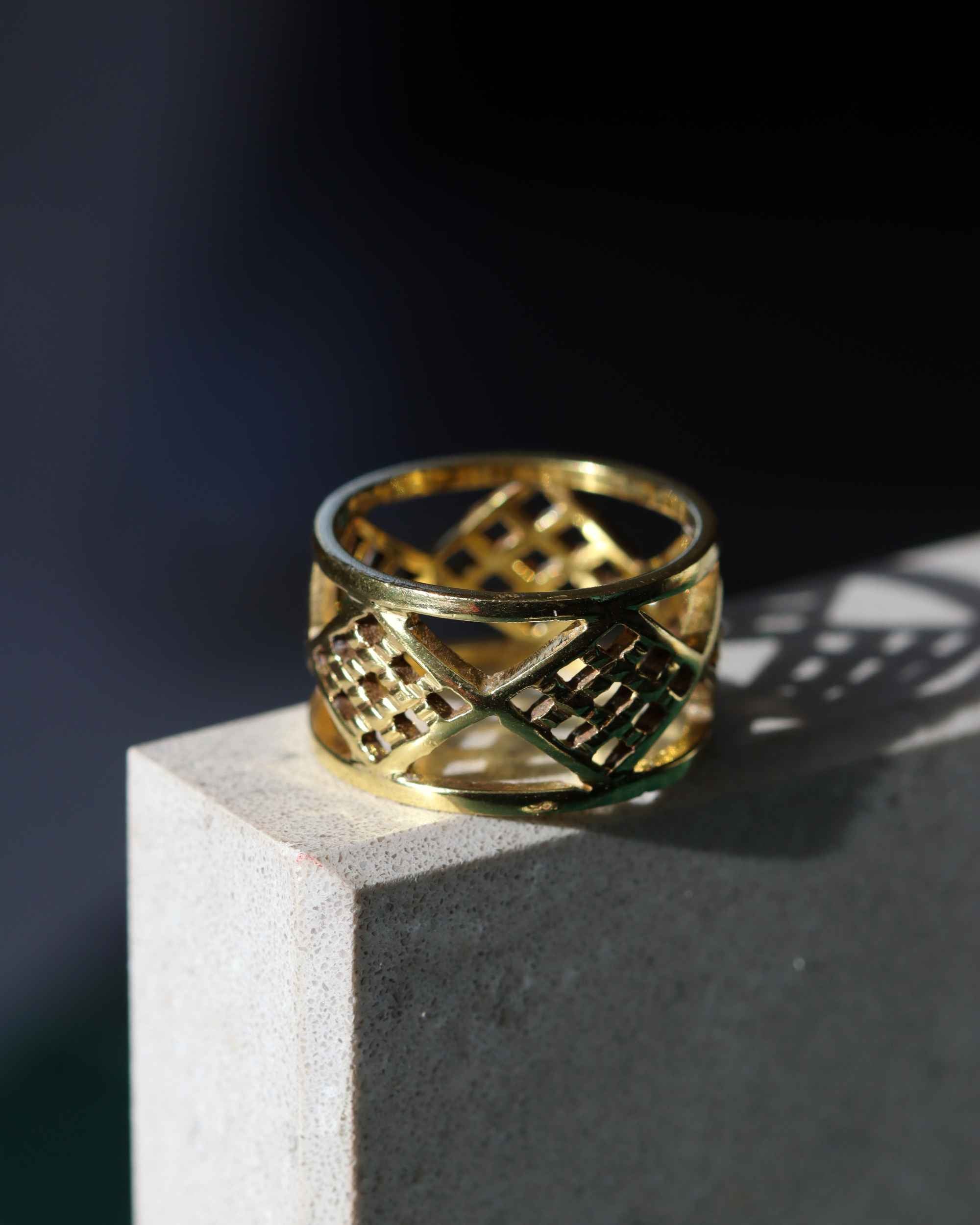 Zahak Castle Handcarved Ring | Sustainable Jewellery by Ottoman Hands